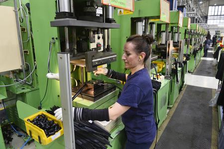 The unemployment rate continued its downward trend in December