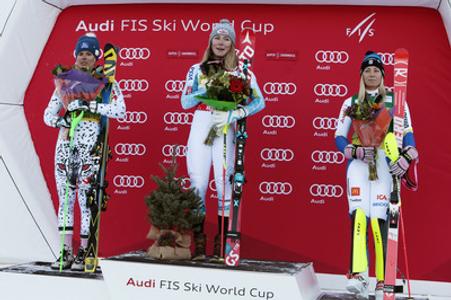 Slovak Veronika Velez Zuzulová (L), winner US Mikaela Shiffrin, and Swedish Frida Hansdotter on Novemebr 28, after World Cup slalom in Aspen.