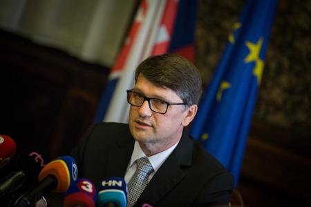 RTVS fees bring coalition discord