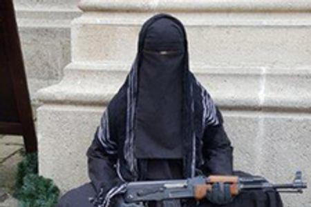 Effigy of a Muslim woman looked authentic. 