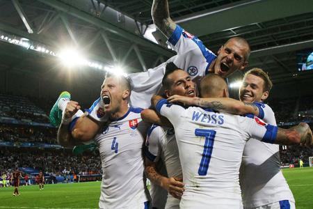 Slovakia wins its second EURO 2016 match against Russia
