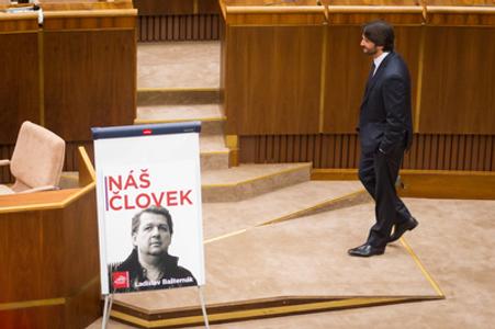 Tax fraud suspect Bašternák returns millions to the state