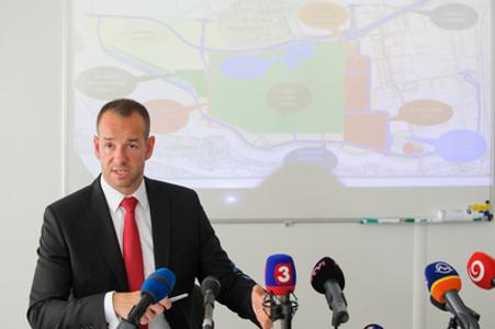 Government Proxy Viktor Stromček explains the Jaguar Land Rover investment.