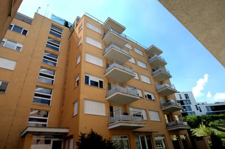 In this complex In Tupého Street construed by Bašternák, two prosecutors own flats, and Martin Glváč´s close ones´ company resides.