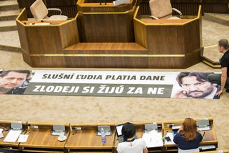 Fico, Kaliňák face no-confidence vote Wednesday