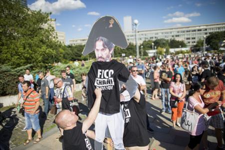 Opposition marketing maintains protest momentum