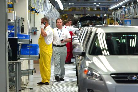 Trade unions at Volkswagen Slovakia threaten general strike
