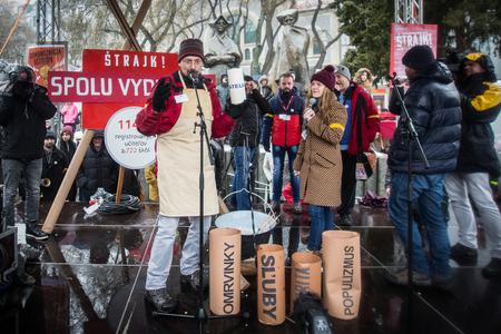Dissatisfied teachers vow not to bow
