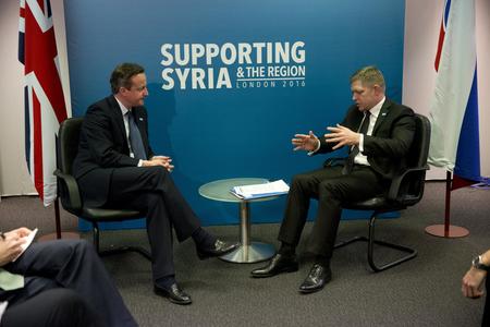 UK Prime Minister David Cameron and Slovak Prime Minister Robert Fico 