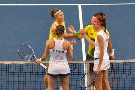 Slovak players Čepelová, Hantuchová (in foregorund) lost to Australian tennis players Stosur (L) and Dellacqua in doubles.