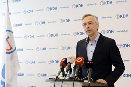 Figeľ resigns as KDH chairman