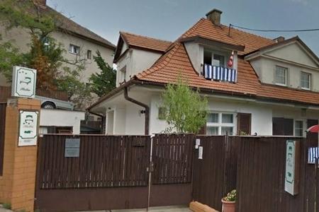 Inspectors visited hotel which refused Turks