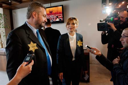MPs Ondrej Dostál (SaS) and Viera Dubačová (OĽaNO-NOVA) during the constituent meeting of the parliament in March 2016.