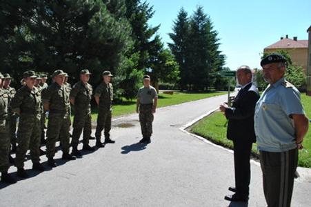 L-R: Defence Minister Peter Gajdoš and Chief of Staff of Slovak Armed Forces Lieutnant-General Milan Maxim during an unplanned visit to the Training Battalion in Martin, August 8, 2016. 