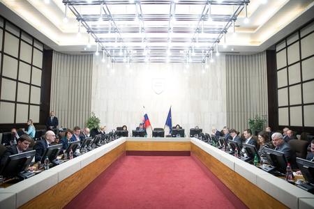 Cabinet okays trade agreement with Canada