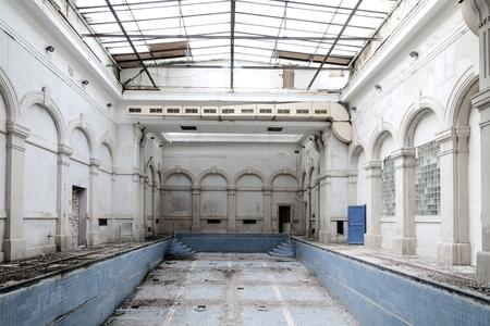 Friedrich Weinwurm, Ignác Vécsei: Steam and healing spa Grössling, Bratislava, Vajanského Embankment 11; 1929 – 1930.  