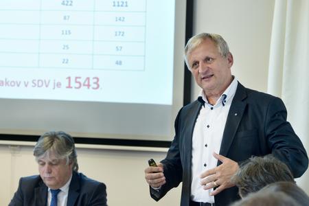 L-R: Július hron of the Employers’ Board for the Dual Education System (RZSDV) and RZSDV chairman Jaroslav Holeček a vľavo RZ SDV Július Hron. 