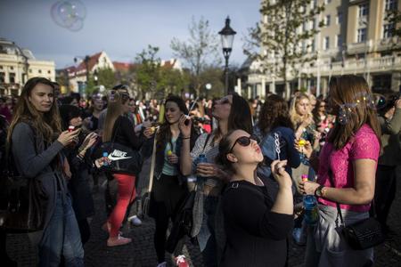 Slovaks are less happy than Czechs