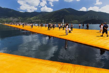 Statue and Object in GMB - Christo: Floatin Piers