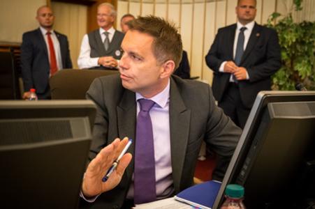 Finance Minister Peter Kažimír during cabinet session. 