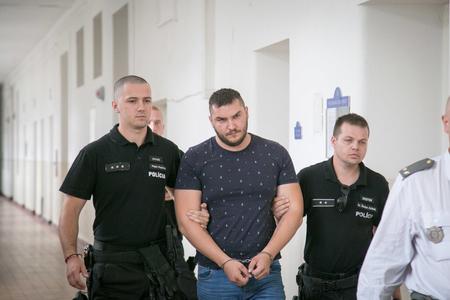 Juraj Hossu in the middle