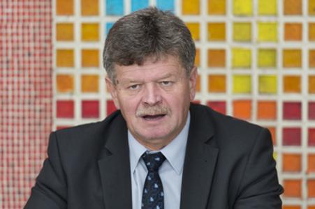 Pavel Ondek of the "old" school unions (Slovak Workers in Education and Science Trade Union-OZPSaV) 