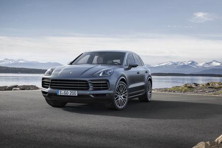 Volkswagen kicks off production of “Made in Slovakia” Porsche Cayenne