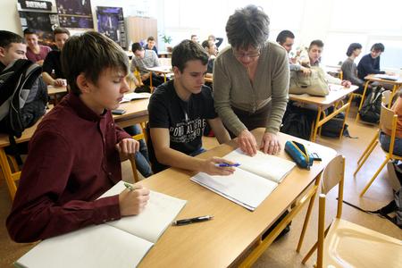 The 2018 TALIS study shows young people are not interested in becoming teachers. 