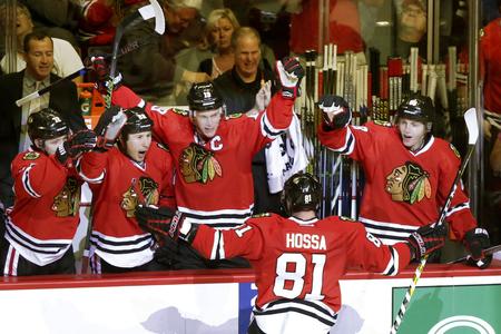 Marián Hossa celebrates his 500th goal.