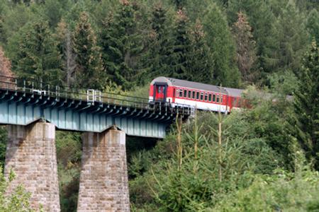 First direct train connection Nitra-Prague established