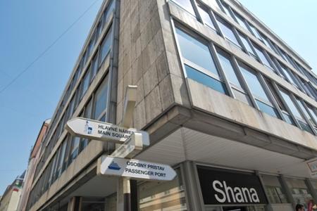 The building in Laurinská 2 now houses the the Centre for Slovaks Abroad (CSZ).