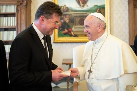 Pope Francis and Slovak Foreign Minister Miroslav Lajčák (left) 