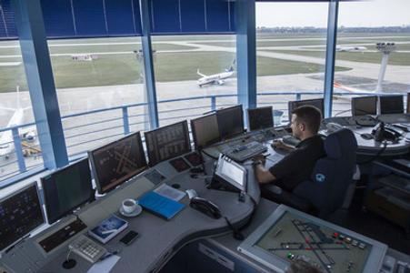 Region proposes liquidation of airport, town will resist