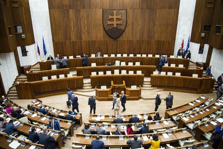 Poll: Smer would have won parliamentary elections