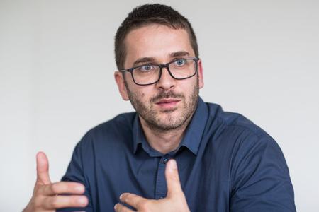Martin Hanus is deputy editor-in-chief and commentator of the Conservative Daily Postoj. He started as a journalist in 2002 at Domino Forum, in December 2004 he was one of the journalists who started the .tyzden weekly. He served as its deputy editor-in-chief between 2008-2014. He is married with three children, lives in Bratislava. 