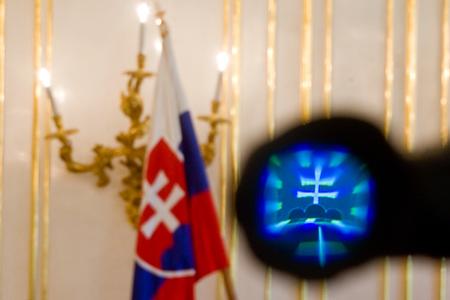 Which groups of Slovaks believe in conspiracy theories the most?