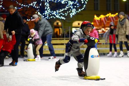 Skating on Primaciálne Square 