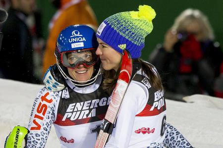 Veronika Velez-Zuzulová (l) and Petra Vlhová (r)