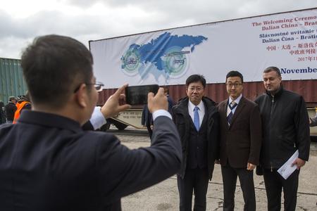 First trial freight train from China arrives in Bratislava
