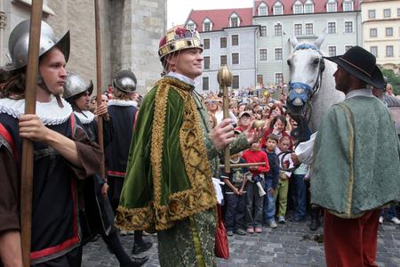 Coronations return to Bratislava