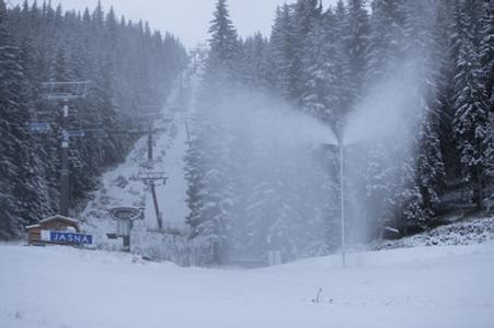 Snow-making at Jasná
