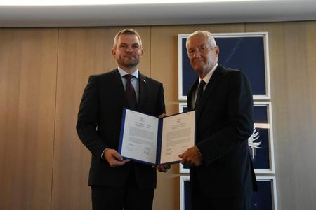 L-R: Slovak PM Peter Pellegrini and Secretary General of the Council of Europe Thorbjorn Jagland after signing the Council of Europe Convention on the Manipulation of Sports Competitions, June 27, 2018.
