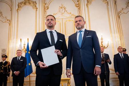 Prezident Pellegrini vymenoval nového ministra zdravotníctva Šaška Zdroj: SME