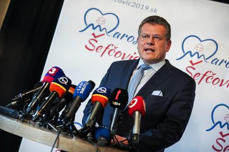 Maroš Šefčovič during the presidential election campaign in Slovakia, March 2019. 