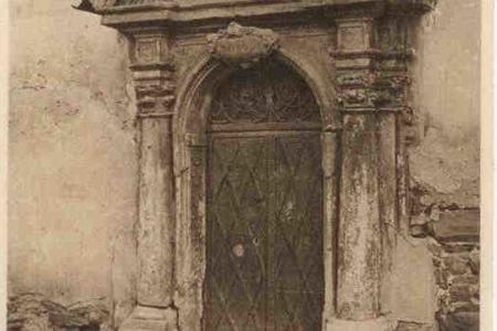 Chapel of Mária Gyulaffy,1925 (replaced in 1973 by a replica). 