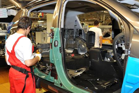 Number of foreigners working in Slovakia increased in June