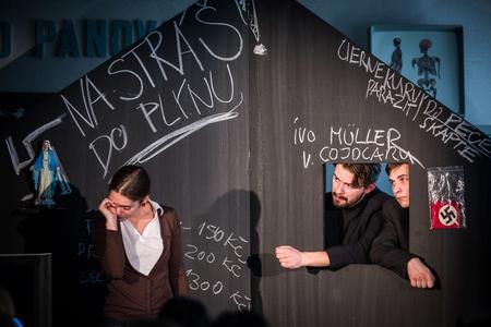 Extremists complain about theatre play