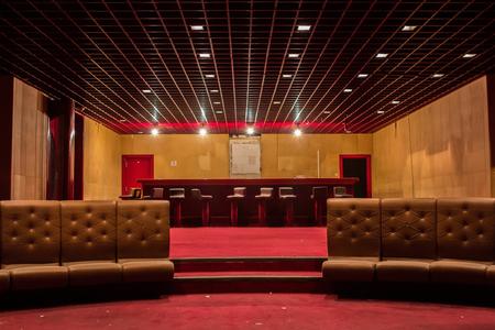 Legendary Luna bar to reopen