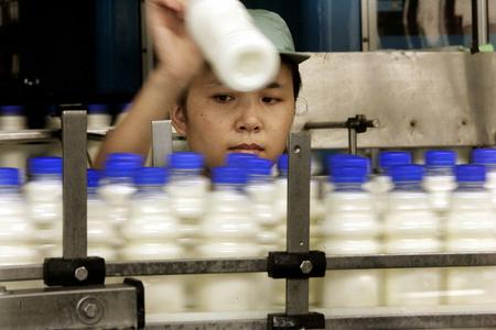 Slovak producers will export milk and dairies to China after the agreement was signed during the summit in Croatia.