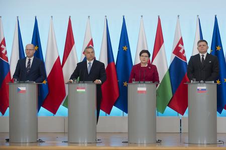Czech PM Bohuslav Sobotka, Hungarian PM Viktor Orbán, Polish PM Beata Szydlová and Slovak PM Robert Fico, from left.